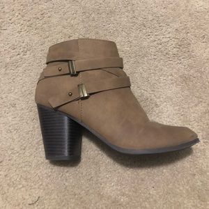 Heeled booties